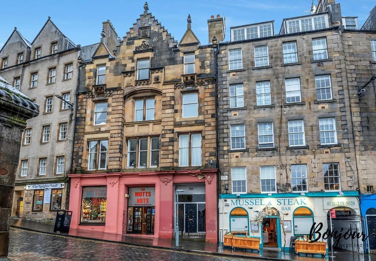 Apartment Cadet Suite - 2Br-1Ba - Newly Decorated! By Bonjour Residences Edinburgh