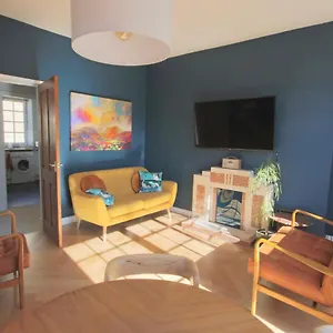 Apartment Mid-mile