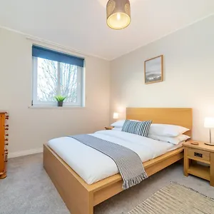 The Waverley Park Terrace Apartment